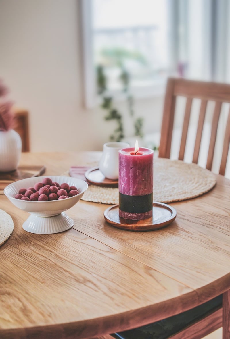 DIY Beeswax Candles
